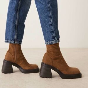 Square Toe, Mid-Heel Brown Suede Ankle Boots